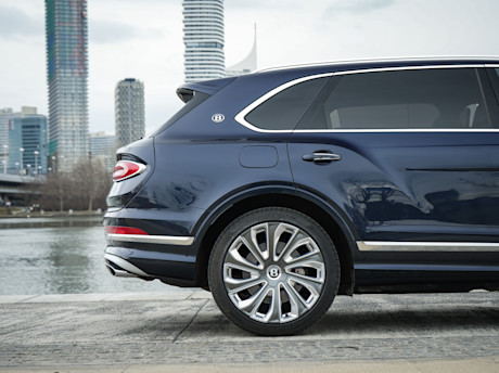 Bentley Bentayga_Heck-detail