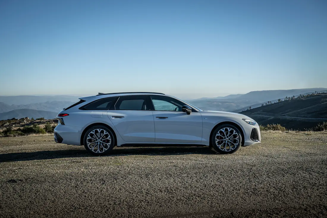 Audi A6 Avant Glacier White metallic 31