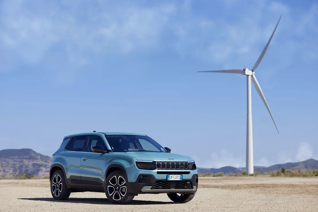 Jeep-Avenger-Elektro-Front-Side Jeep-Avenger-Elektro-Front-Side