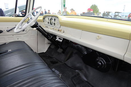 Editorial 01e 1958 mercury m 100 3