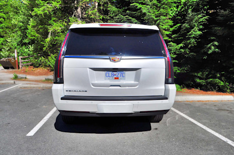 Editorial 2017 cadillac escalade esv platinum 06 mb