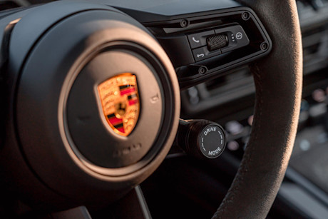 Editorial 2022 porsche 911 carrera gts 06 porsche