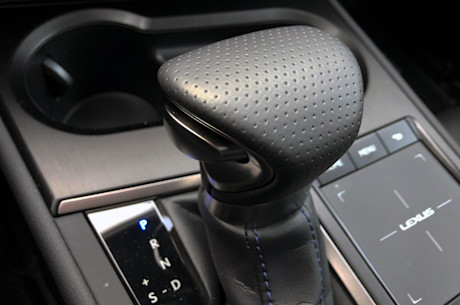 Lexus UX 250h 2022 : essai routier Image