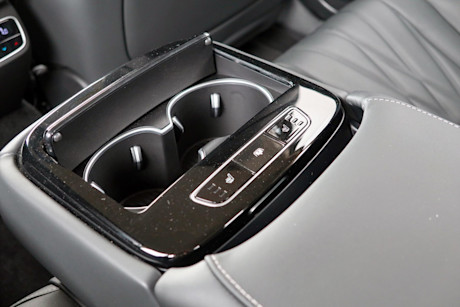 Editorial 2023 genesis electrified g80 prestige 28 jm
