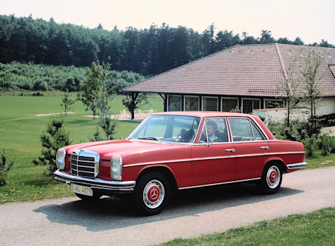Mercedes-Benz 230