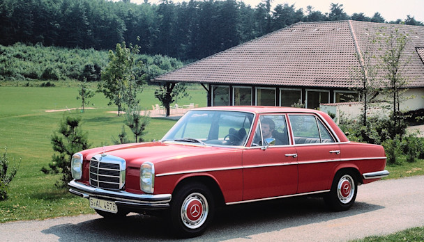 Mercedes-Benz 230