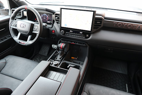 Editorial 2025 toyota tundra hybrid td jm 250237 28
