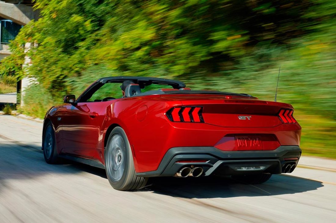 Ford-Mustang-Convertible-2024 (4).jpg