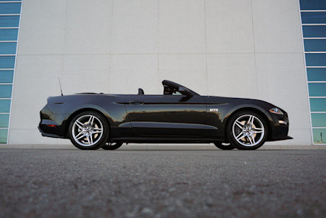 Editorial 2022 ford mustang ecoboost convertible 05 di