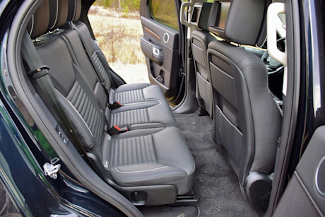 Editorial 2018 land rover discovery hse luxury td6 21 jp