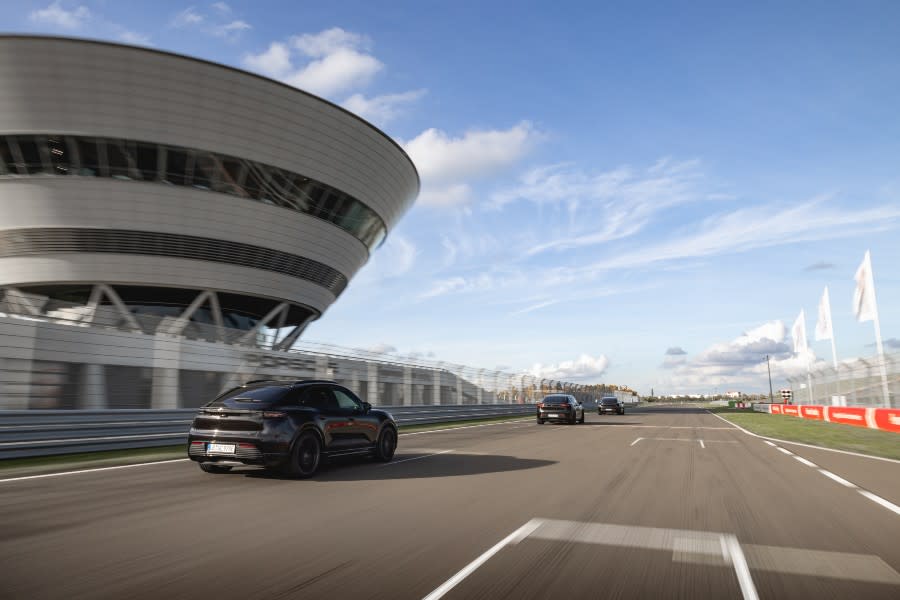 Macan_Track_003.jpg