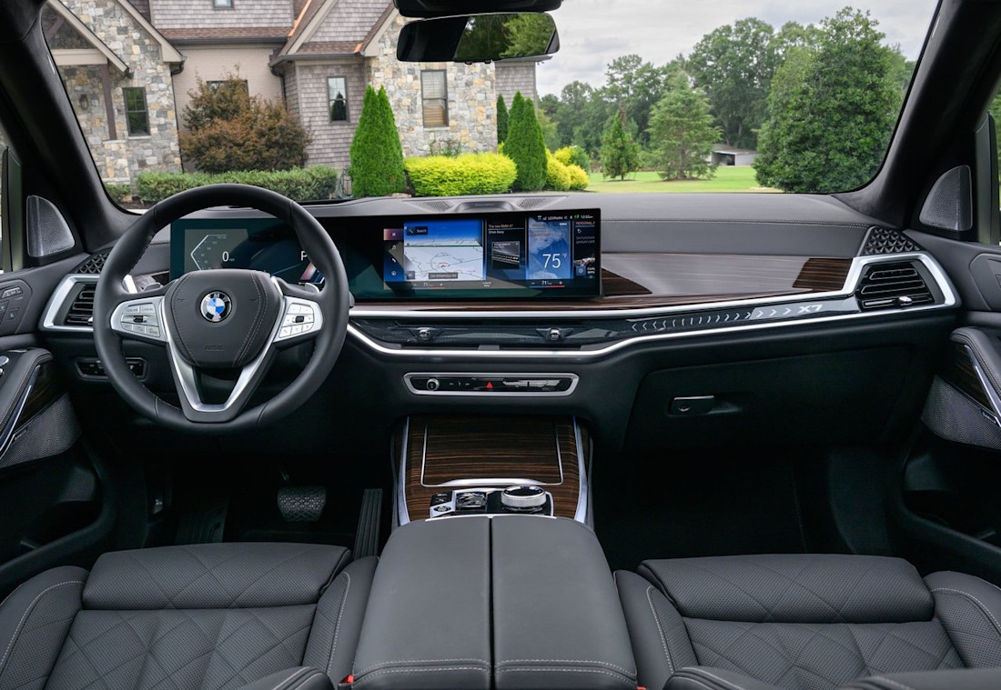 BMW-X7-2023-Innerraum