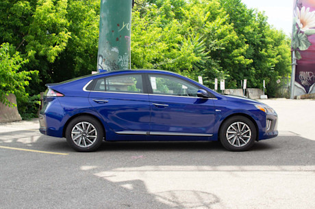 Editorial 2020 hyundai ioniq electric ultimate 04 sm