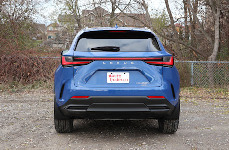 Editorial 2022 lexus nx 450h executive 07 jm