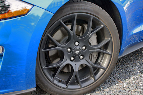 Ford Mustang EcoBoost Premium décapotable 2019 : essai routier Body Image