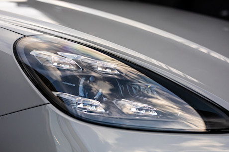 Editorial 2020 porsche cayenne turbo coupe 06 chris smart