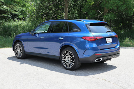 2025 Mercedes-Benz GLC 350e Review Image