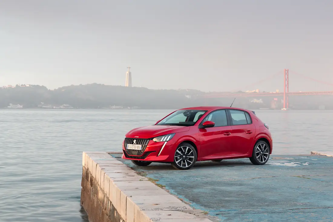 peugeot 208 48
