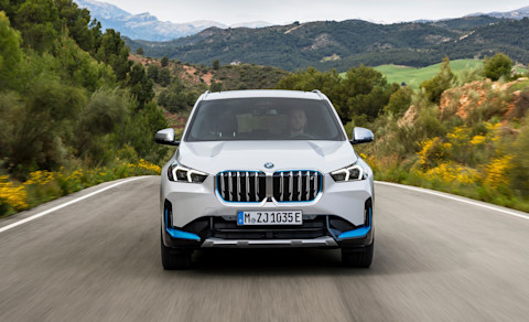 BMW iX1