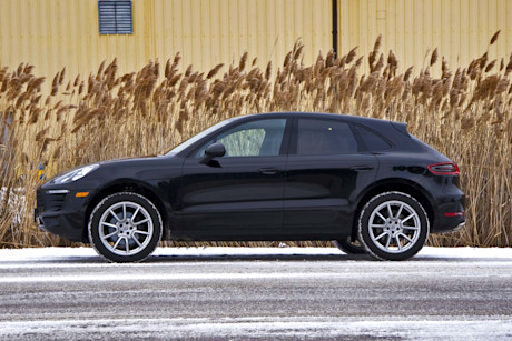 Editorial 2017 porsche macan 05 lw