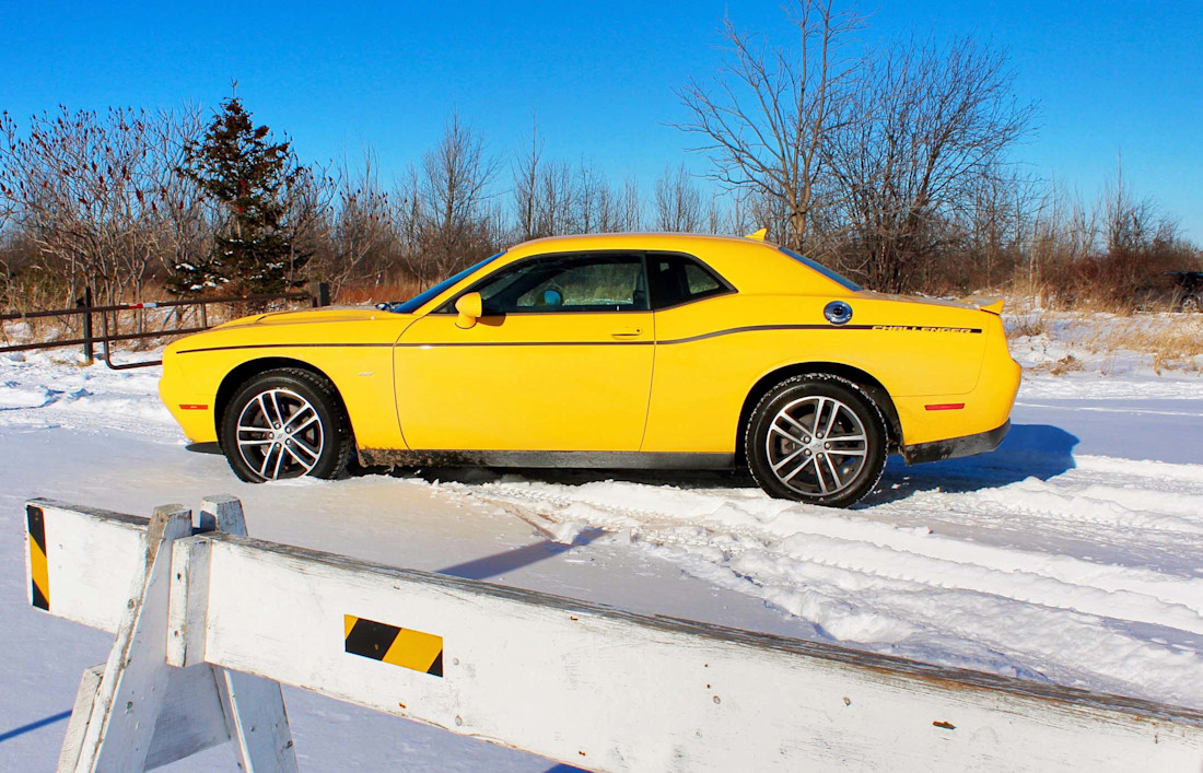Editorial 2018 dodge challenger gt awd 03 pb