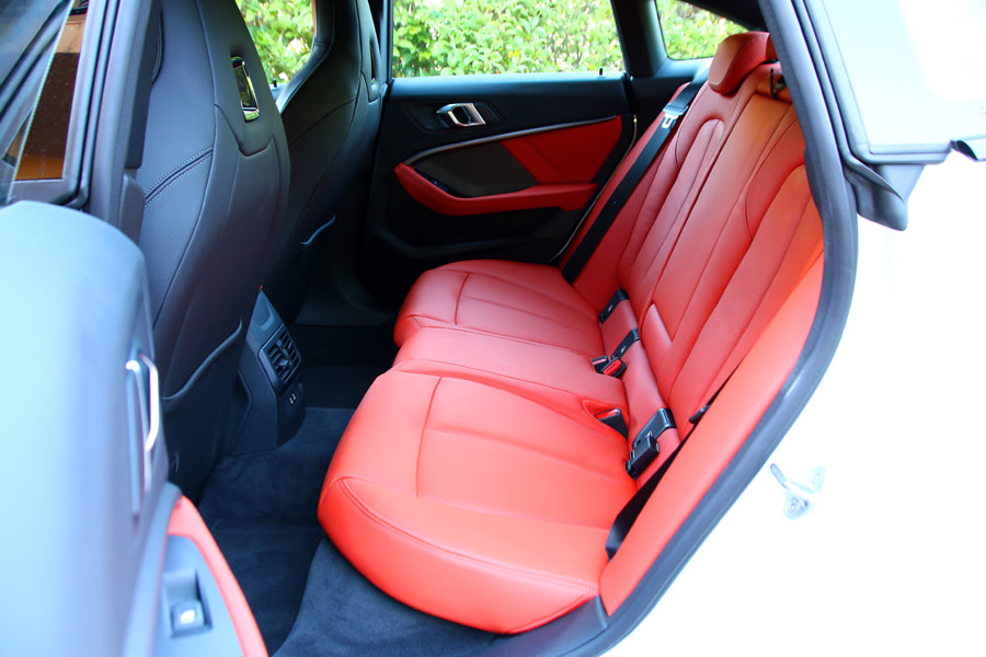 BMW 218i gran coupe (41).JPG