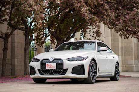 Editorial 2022 bmw i4 edrive40 03 jl