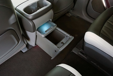 Editorial 2024 kia ev9 land gt line awd td 240417 35 di