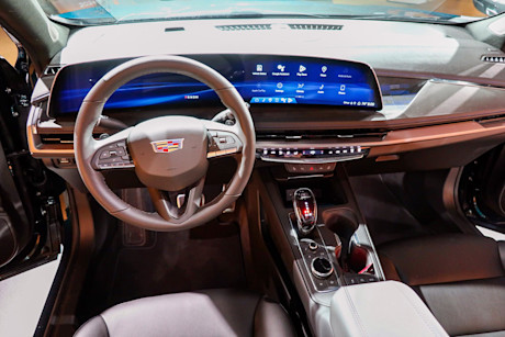 Editorial 2024 cadillac xt4 sport p 230630 07 jm