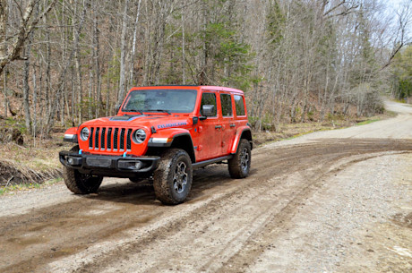Jeep Wrangler Rubicon 4xe 2021 : essai routier Image
