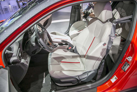 Editorial 2019 hyundai veloster 02 jw