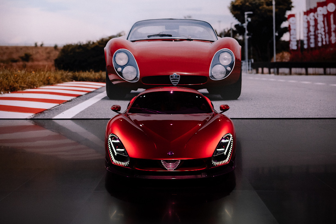 Alfa-Romeo-33-Stradale (18).jpg