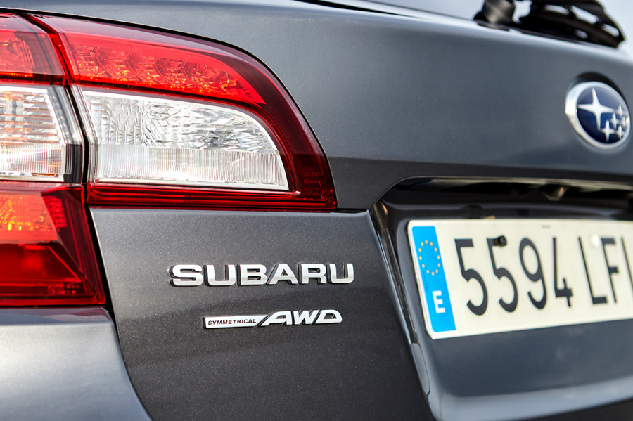 Subaru Outback Silver Edition (27).jpg