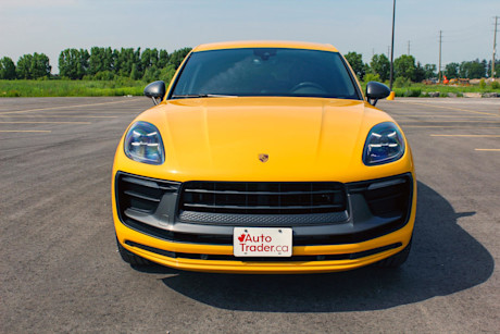 Editorial 2023 porsche macan t td 230728 01 pb