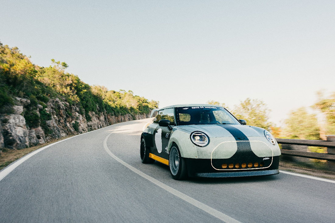 Mini-John-Cooper-Works-Deus-ex-machina-2025 (3).jpg