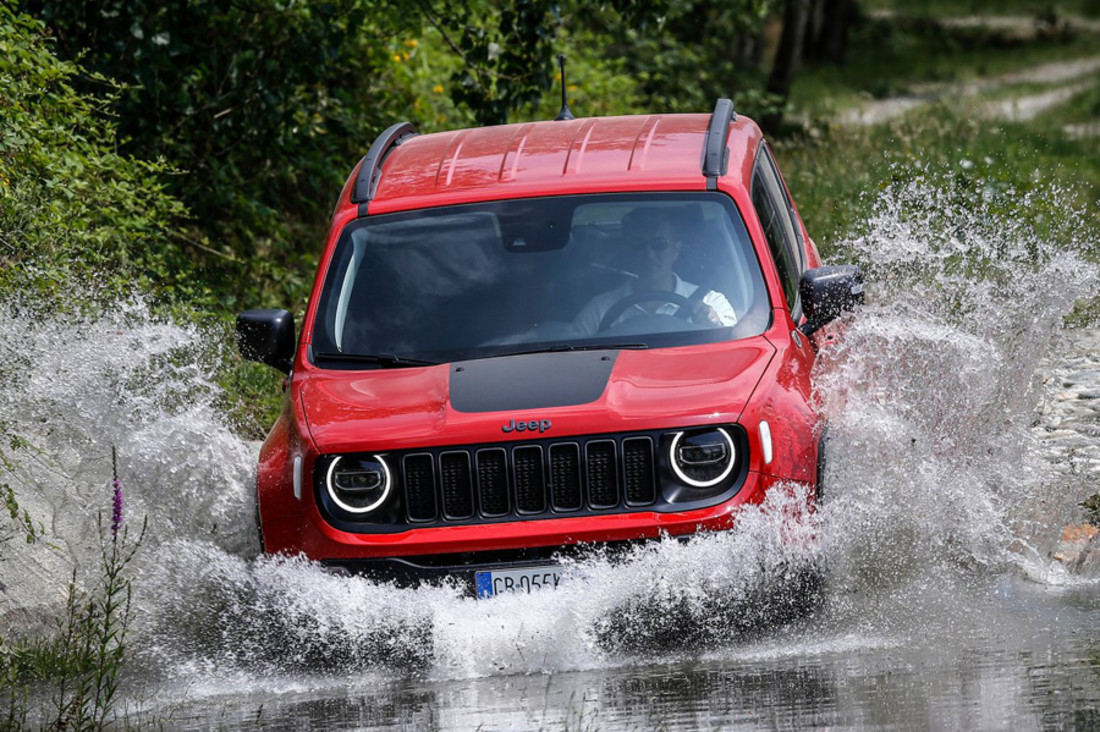 Jeep-Renegade_4xe-2021-1280-0c.jpg