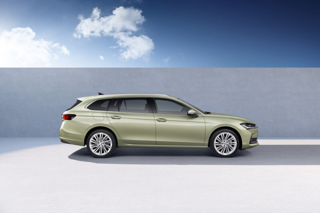 23012_Bildmaterial_15_Skoda_Superb_Combi_6b44d42e_low_low_7690.jpg