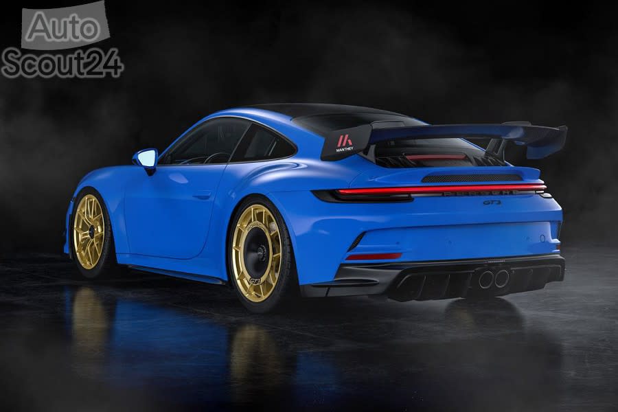 2022-porsche-911-gt3-mr_100819886_h.jpg