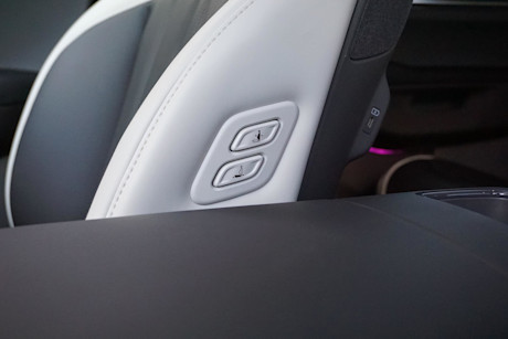 Editorial 2024 kia ev9 land gt line awd td 240417 32 di