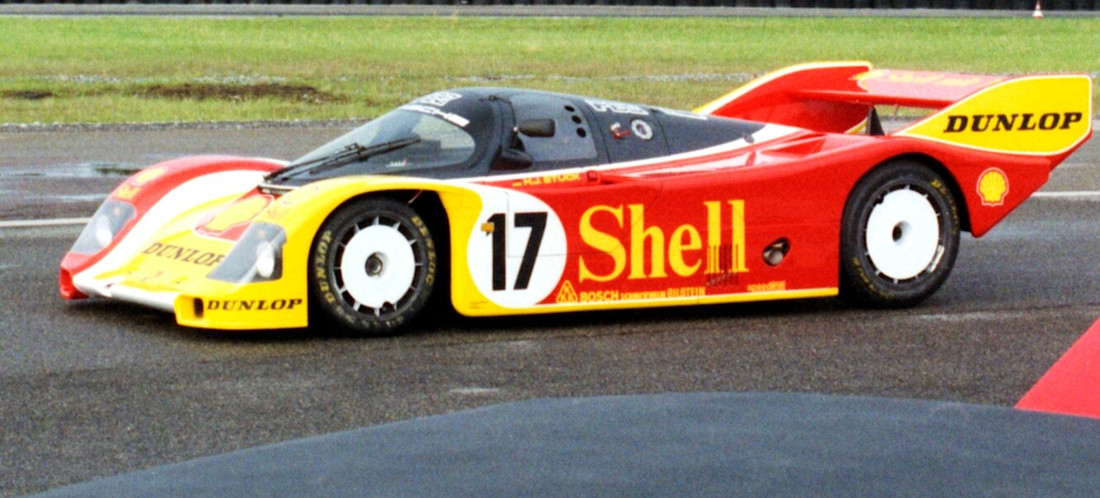 porsche-962-side