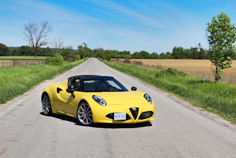 Editorial 2016 alfa romeo 4c spider 02 pb