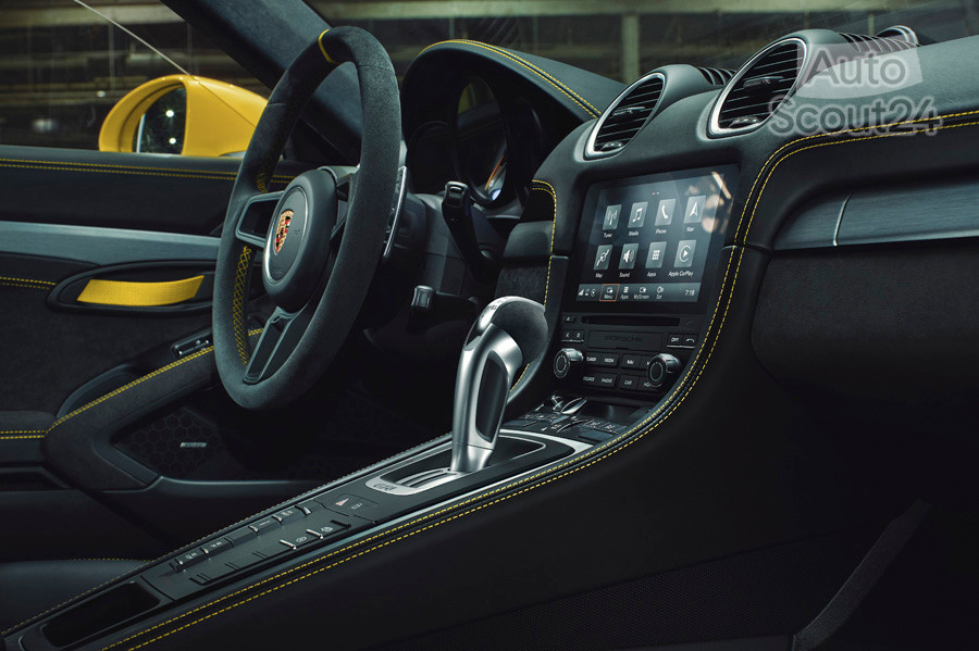 Porsche 718 GTS PKD 02.jpg