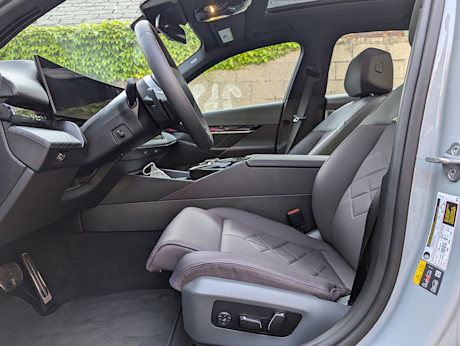 Editorial 2025 bmw i5 xdrive40 td sb 240813 25