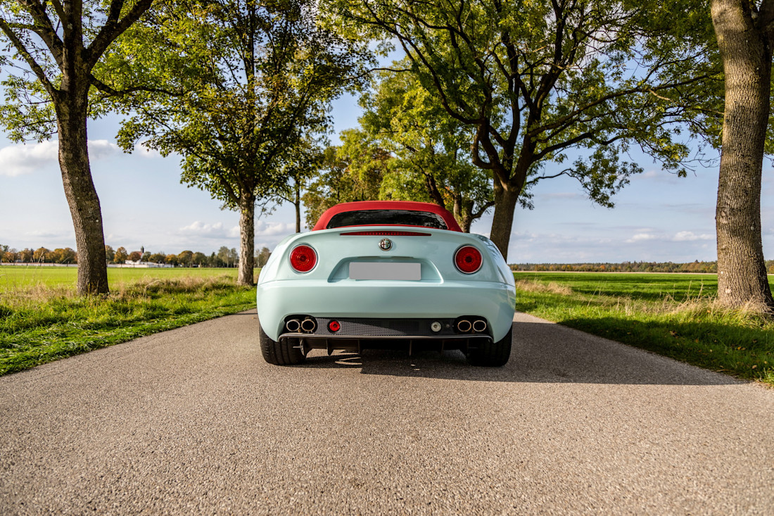 Alfa-Romeo-8C-descapotable-más-bonito (11).jpg