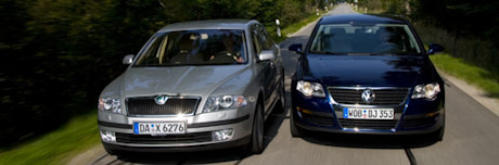 Vergleichstest: Skoda Octavia vs. VW Passat – Mittel oder Klasse?