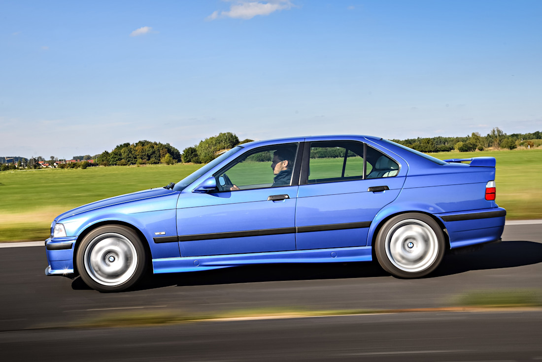 bmw-e36-side