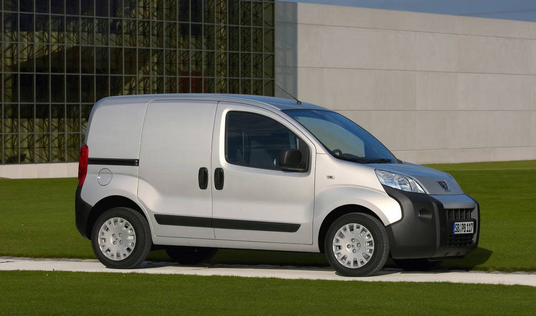 6oFWkOfNSR3NXjD3OsBbu7-a8de4fe336fbcd52e737f6fa8b8eed22-peugeot-bipper-side-1100