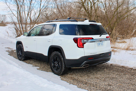 Editorial 2022 gmc acadia at4 05 pb