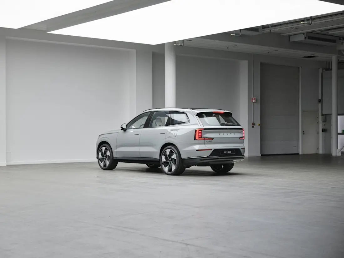 volvo-ex90-exterior-2023-3