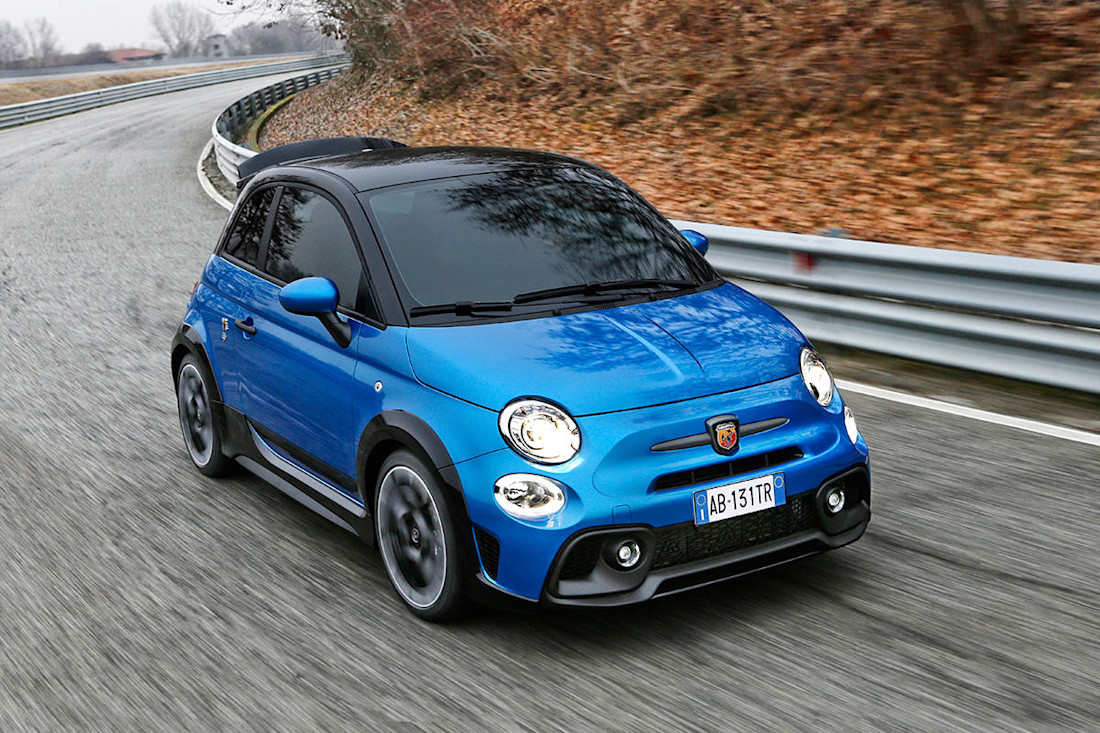 Fiat 695 Abarth tributo 131 rally 2022 1/18 solido Neuf S1811303